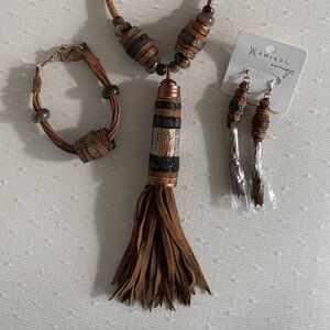 Resort Beach made in Mexico necklace bracelet, and earrings matching set! FAB!!!